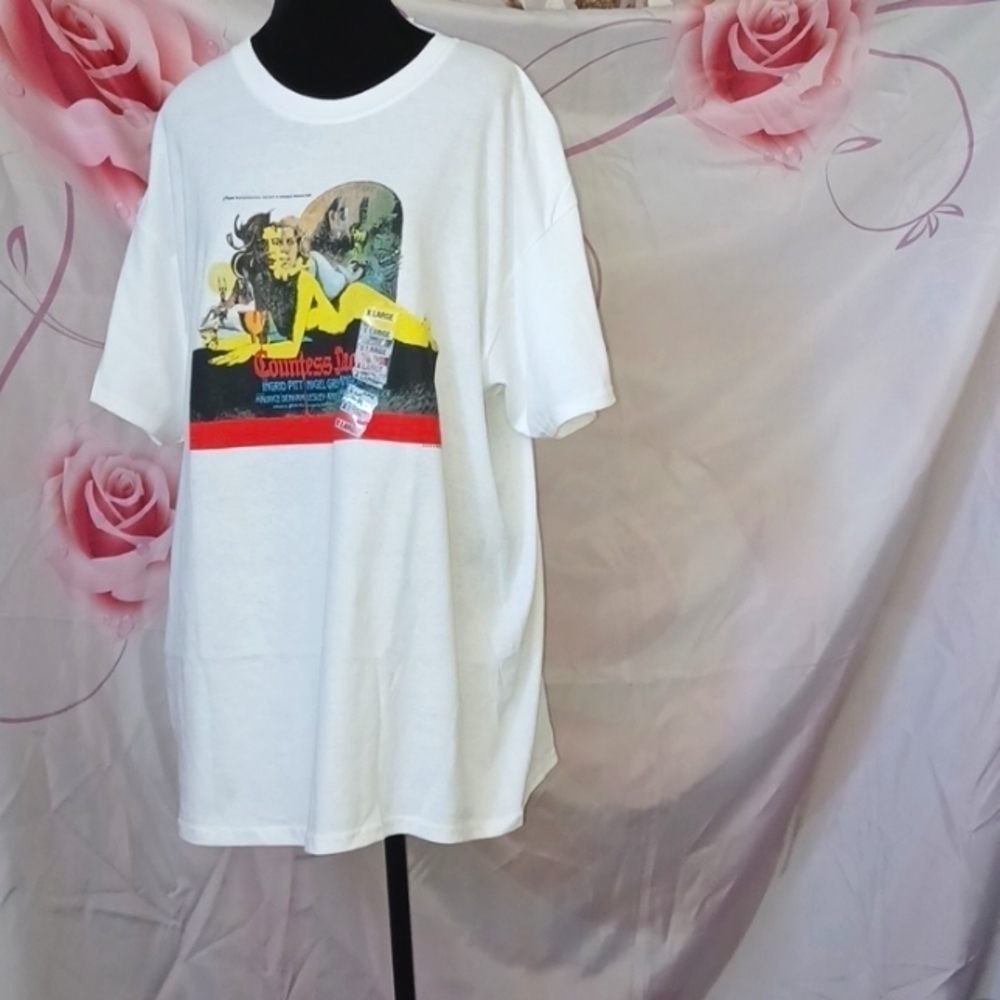 Hammer Countess Dracula Mens T- Shirt